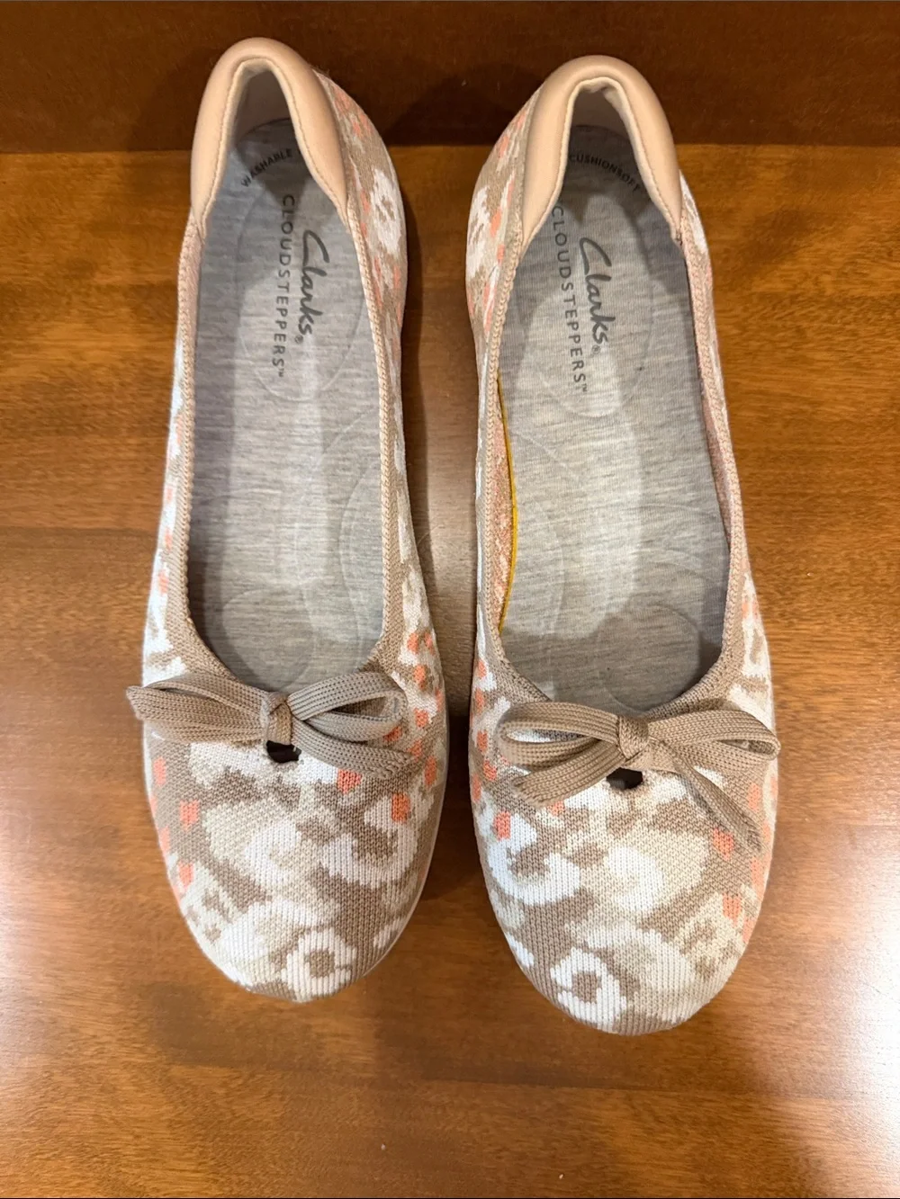Clarks Beige and Coral Floral Knit Ballet Flats with Bow
